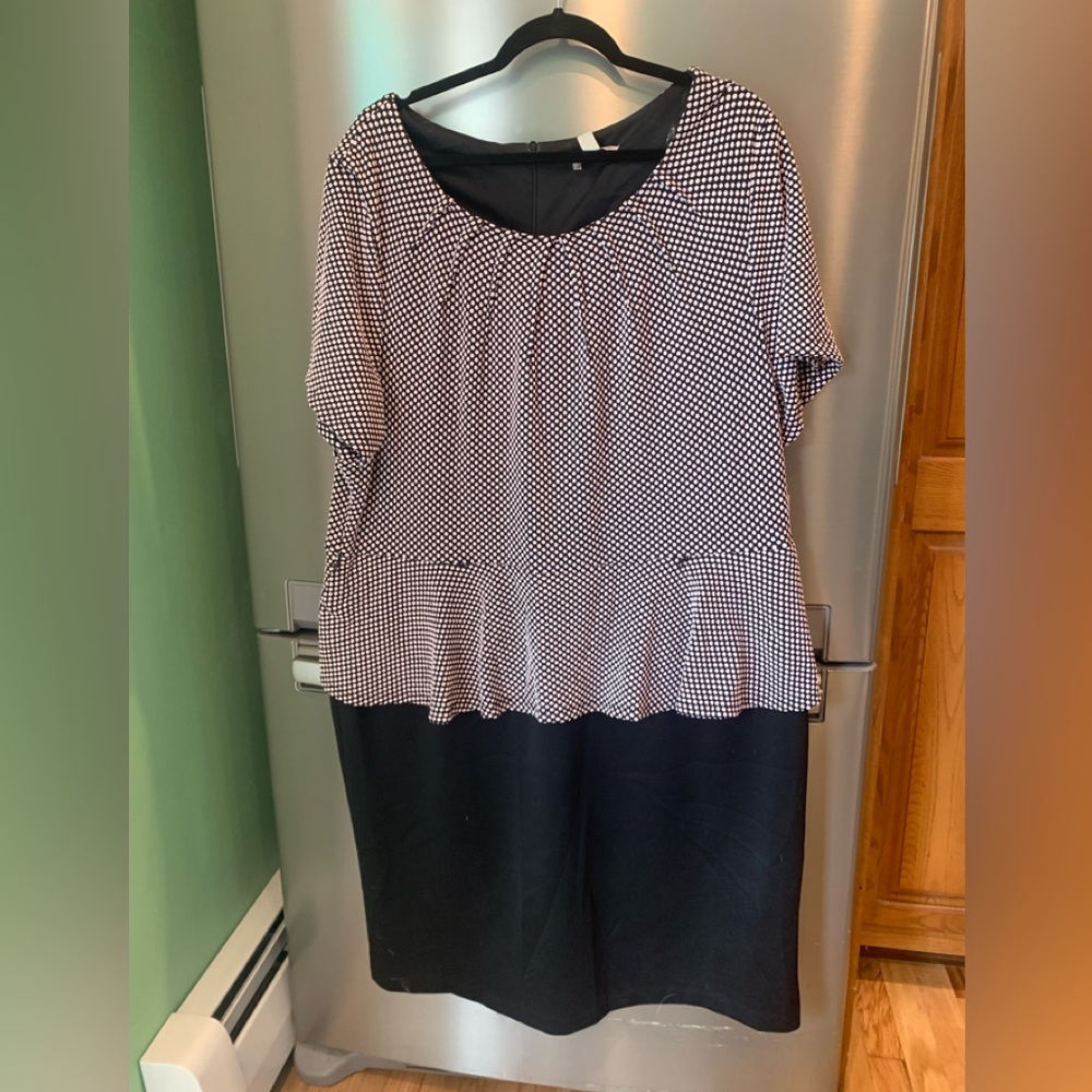 DRESS BARN plus size dress 22W